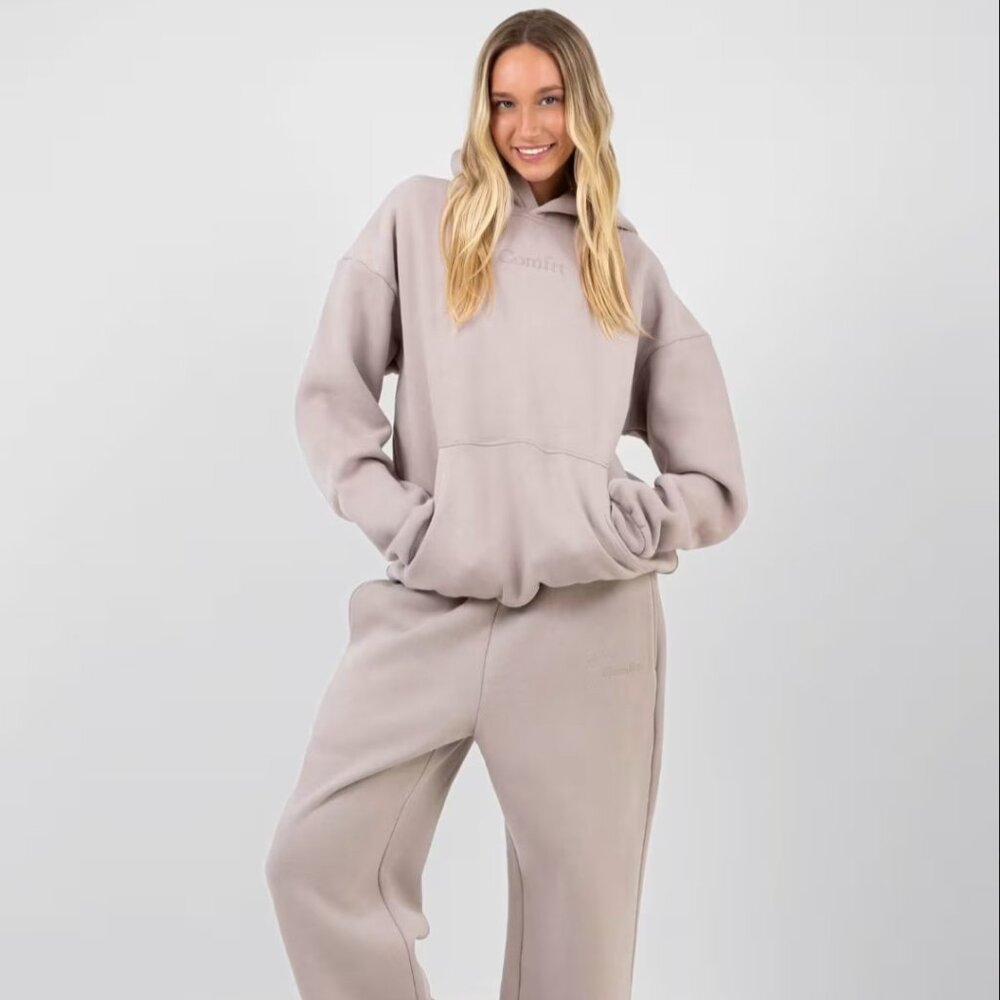 NWT Comfrt Signature Hoodie & Straight Leg Sweatpants Set *Sold Out Color!!*